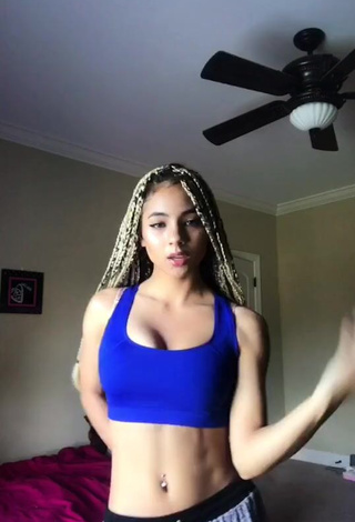 3. Sexy Aiyana Sakari in Blue Sport Bra while doing Belly Dance