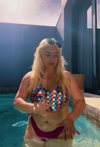 4. Desirable Alexandria Knight in Bikini at the Pool