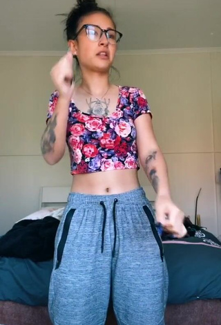 3. Hot Bianca Delvalle in Floral Crop Top and Bouncing Boobs