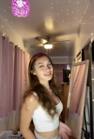 Sweetie Hali'a Beamer Shows Cleavage in White Crop Top and Bouncing Boobs