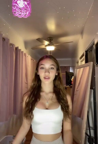 4. Sweetie Hali'a Beamer Shows Cleavage in White Crop Top and Bouncing Boobs