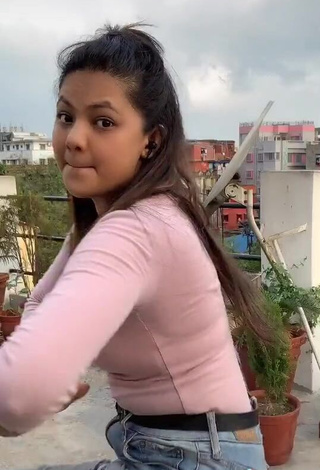 4. Sexy Aneesah Ukani in Pink Bodysuit