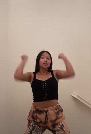 3. Cute Anneston Pisayavong in Black Crop Top and Bouncing Boobs