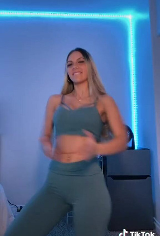 3. Hot Arianna Flowers in Grey Leggings and Bouncing Boobs