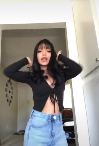 1. Fine Ashley Valdez Shows Cleavage in Sweet Black Crop Top