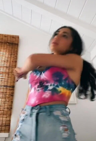 3. Erotic Avani Gregg in Floral Crop Top