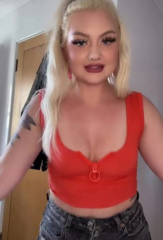 Fine Lowri Rose-Williams in Sweet Red Crop Top and Bouncing Boobs