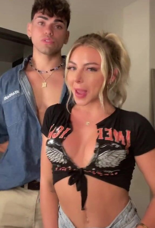 1. Hottie Brittanie Nash Shows Cleavage in Crop Top