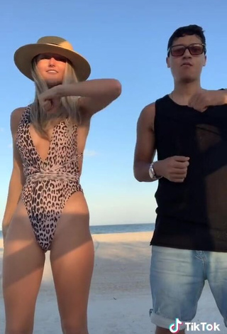 4. Hot Brooklyn Gabby Shows Cleavage in Leopard Swimsuit at the Beach