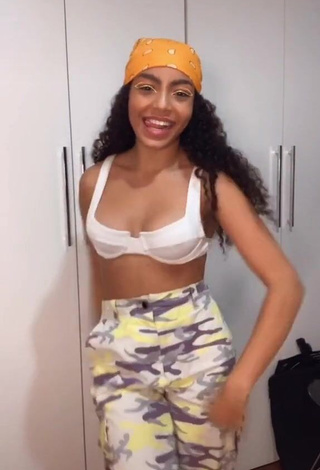 1. Hot Any Gabrielly in White Bra