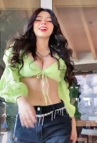 1. Cute Aylin Criss Shows Cleavage in Lime Green Crop Top