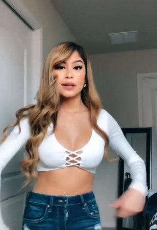 Magnetic Desiree Montoya Shows Cleavage in Appealing White Crop Top