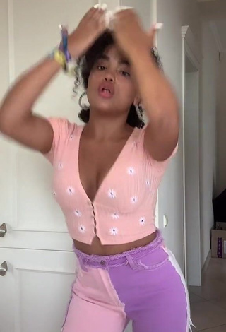 4. Sexy Tracy Shows Cleavage in Crop Top