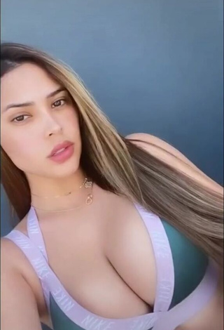 Sexy Franjomar Shows Cleavage in Sport Bra