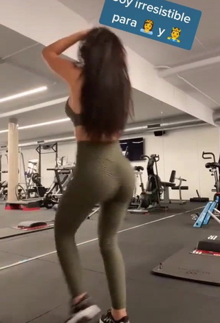 3. Cute Franjomar Shows Butt