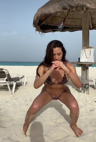 3. Georgina Mazzeo Looks Gorgeous in Leopard Bikini at the Beach while doing Fitness Exercises