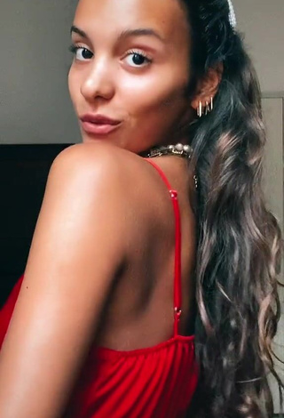 1. Sexy Iris Ferrari Shows Cleavage in Red Dress