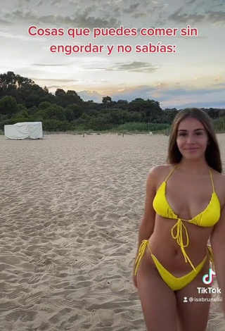 3. Lovely Isabelli Brunelli in Yellow Bikini at the Beach