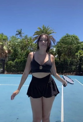 Erotic Maddy Belle Shows Cleavage in Black Crop Top at the Swimming Pool