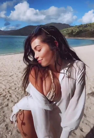 Really Cute Maddy Belle Shows Cleavage at the Beach