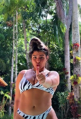 4. Lovely Julia Antunes Shows Cleavage in Zebra Bikini