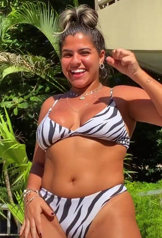 4. Attractive Julia Antunes Shows Cleavage in Zebra Bikini