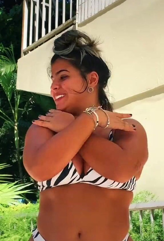 3. Hottie Julia Antunes Shows Cleavage in Zebra Bikini and Bouncing Big Breasts