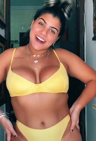 1. Gorgeous Julia Antunes Shows Cleavage in Alluring Yellow Bikini