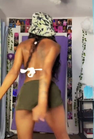 3. Cute Kam Tunechi in White Bikini Top while Twerking