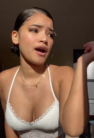 Really Cute kerlytaaaaa Shows Cleavage in White Crop Top