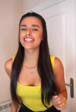 4. Hot Marta Díaz in Yellow Top