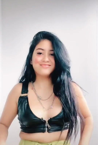 3. Cute Mafe Vásquez in Black Crop Top