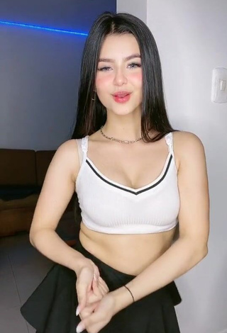 3. Beautiful Mayra in Sexy White Crop Top