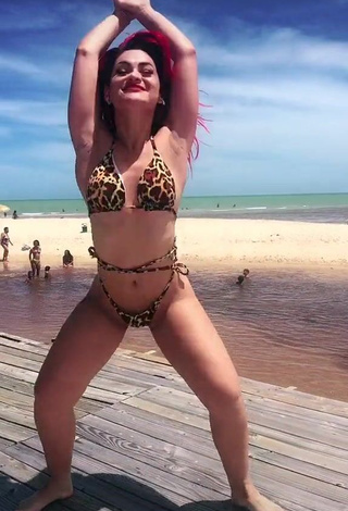 3. Cute Mayca Delduque Shows Butt at the Beach