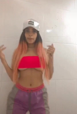 1. Hot MC Lya in Red Tube Top (Underboob)