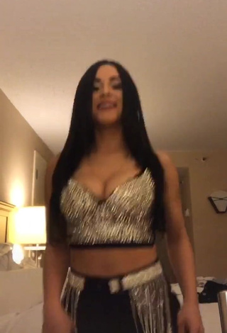 1. Cute Ónice Flores Shows Cleavage in Silver Crop Top and Bouncing Boobs