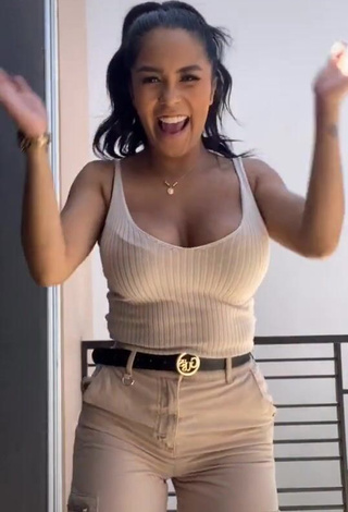 Hot Pao Castillo Shows Cleavage in Beige Top and Bouncing Big Tits