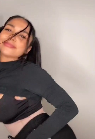 Hottie Pao Castillo Shows Cleavage in Black Crop Top and Bouncing Boobs