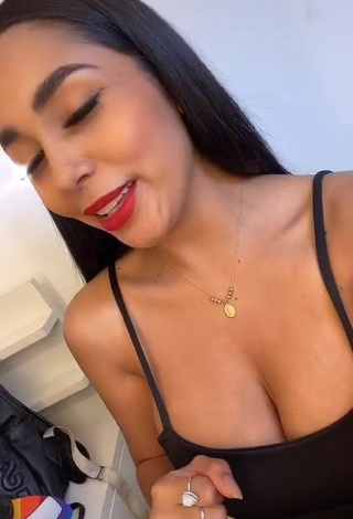 1. Sweetie Pao Castillo Shows Cleavage in Black Top