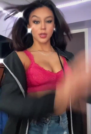 1. Wonderful Rosee_20 Shows Cleavage in Red Crop Top and Bouncing Boobs