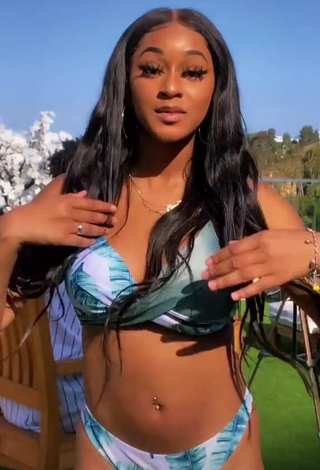 1. Hot Sharan Jones in Floral Bikini and Bouncing Big Breasts