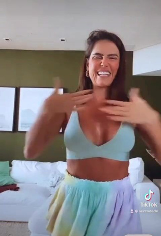 Hot Deborah Secco Shows Cleavage in Blue Crop Top