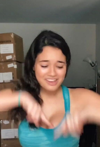 3. Hot Sofia Gomez Shows Cleavage in Blue Sport Bra and Bouncing Big Boobs