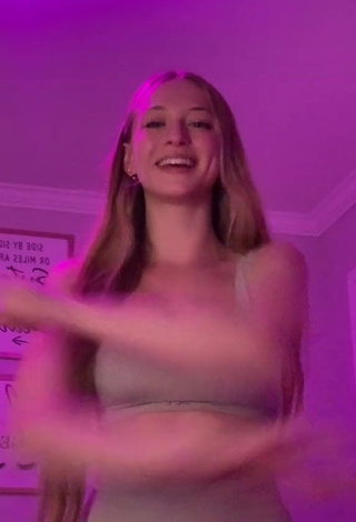 1. Cute Sophia Diamond Shows Cleavage in Grey Crop Top and Bouncing Big Boobs