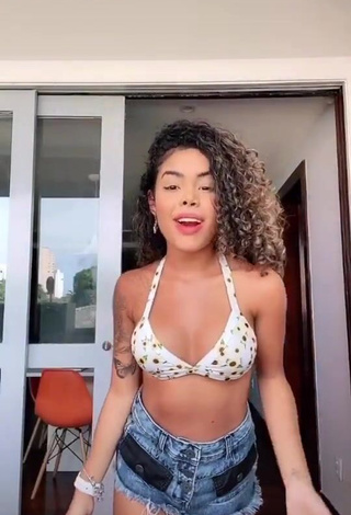 1. Hot Sthefane Matos Shows Cleavage in Floral Bikini Top and Bouncing Tits