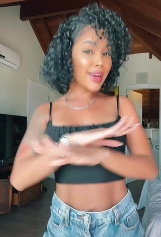 3. Cute Sthefane Matos in Black Crop Top and Bouncing Tits