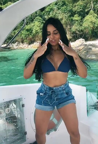 3. Desirable Tati Nunes in Blue Bikini Top on a Boat and Bouncing Breasts (Underboob)