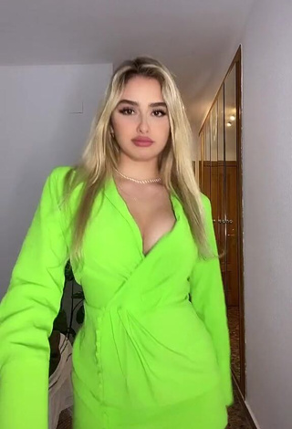 1. Hot Teressa Dillon Shows Cleavage in Lime Green Dress