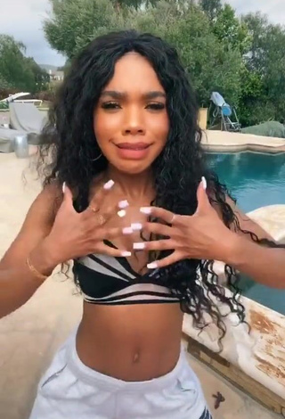 4. Hot Teala Dunn in Sport Bra at the Pool