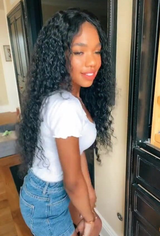 3. Desirable Teala Dunn Shows Cleavage in White Top